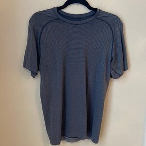Lululemon Metal Vent Tech Short Sleeve Tee Blue Stripe Size S